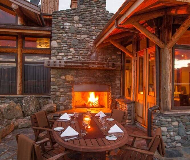 هتل Fiordland Lodge