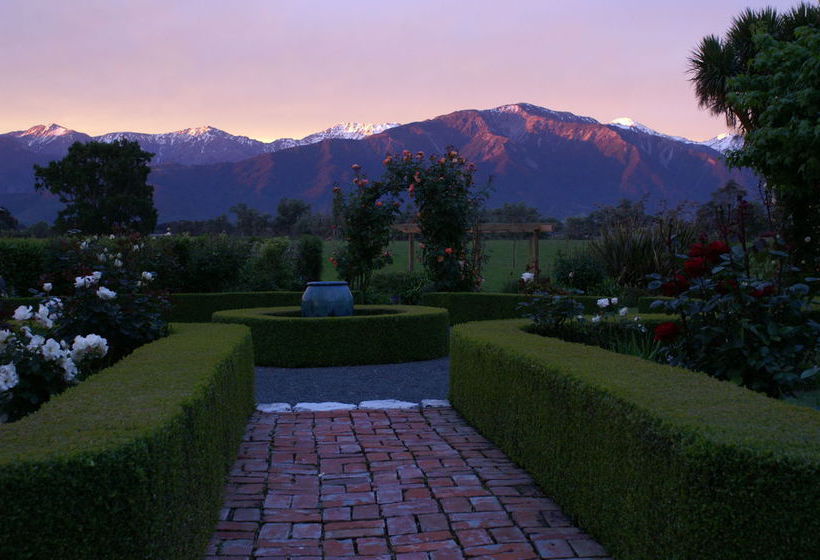 Отель Fyffe Country Lodge