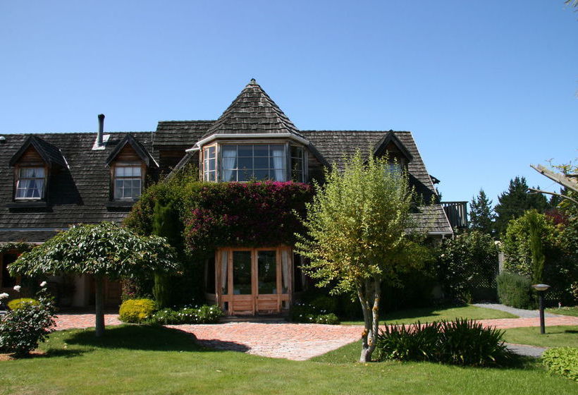 Отель Fyffe Country Lodge