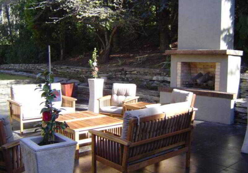 هتل Hidden Lodge Queenstown