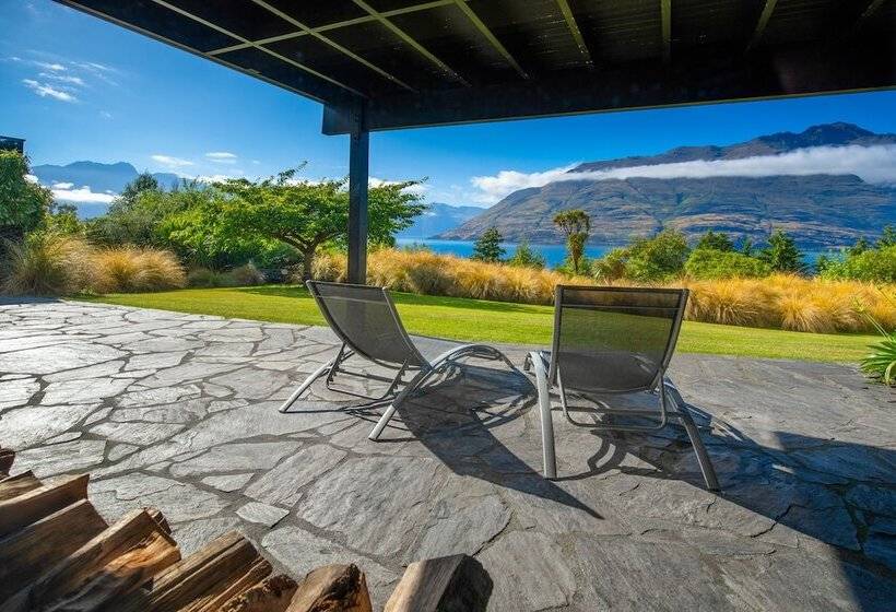 هتل Hidden Lodge Queenstown