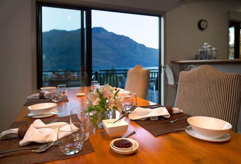 هتل Hidden Lodge Queenstown