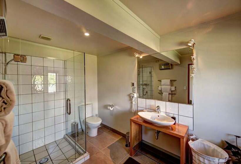 هتل Hidden Lodge Queenstown