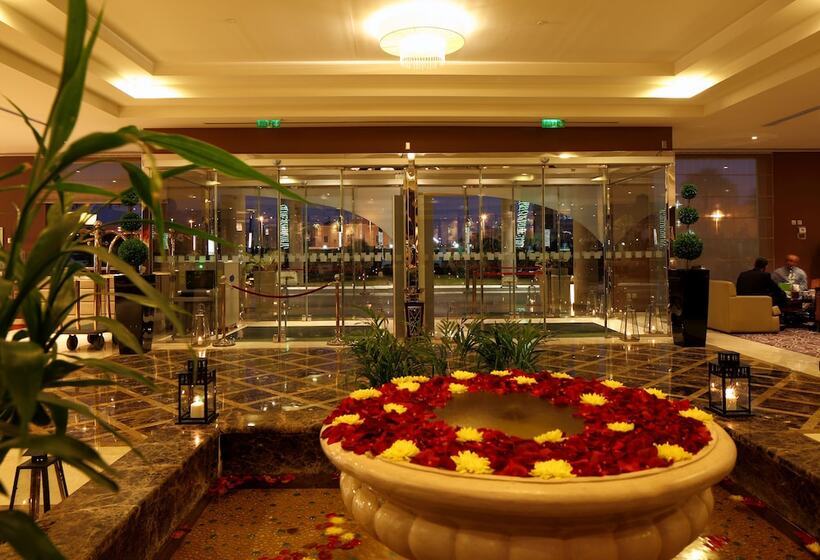 هتل Holiday Inn Al Khobar   Corniche, An Ihg