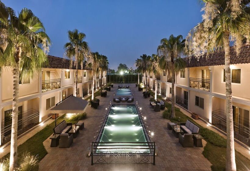 هتل Holiday Inn Al Khobar   Corniche, An Ihg