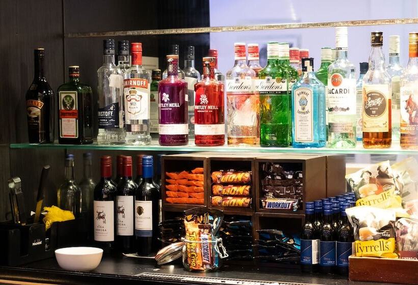 בית מלון כפרי Holiday Inn Express Manchester City Centre Arena, An Ihg