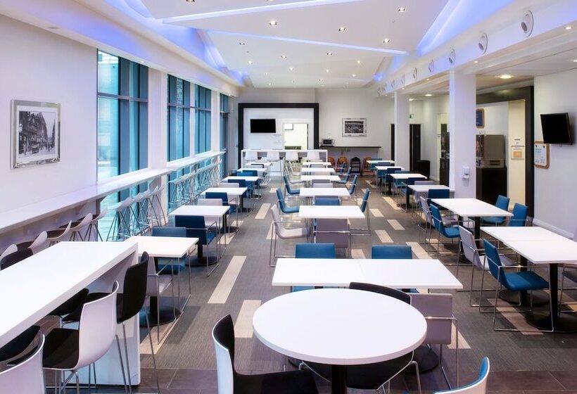 בית מלון כפרי Holiday Inn Express Manchester City Centre Arena, An Ihg