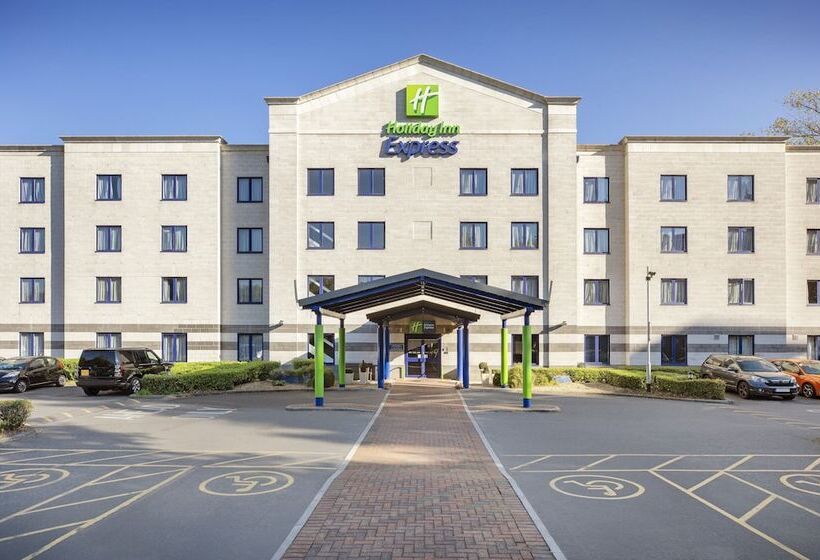 ホテル Holiday Inn Express Poole, An Ihg