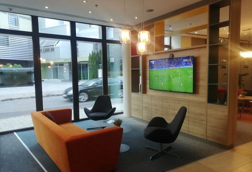 هتل Holiday Inn Trnava, An Ihg