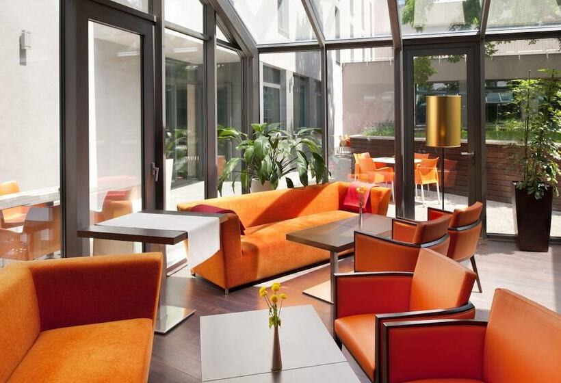 هتل Holiday Inn Trnava, An Ihg