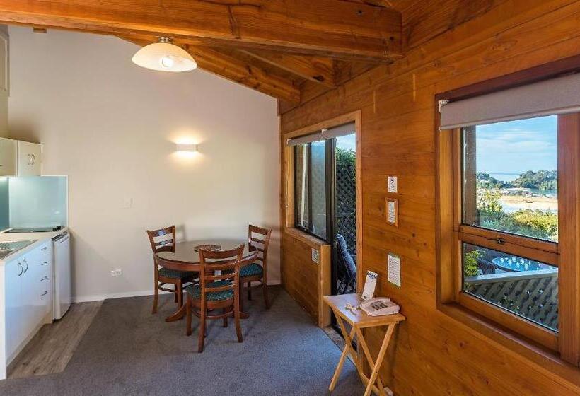 בית מלון כפרי Kimi Ora Eco Resort