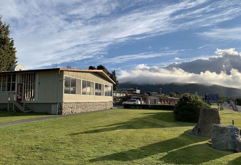 هتل Manapouri Lakeview Motor Inn
