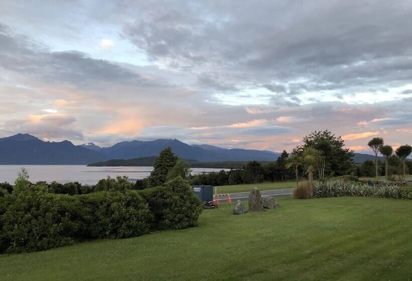 هتل Manapouri Lakeview Motor Inn
