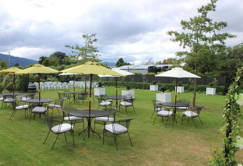 هتل Marlborough Vintners Accommodation