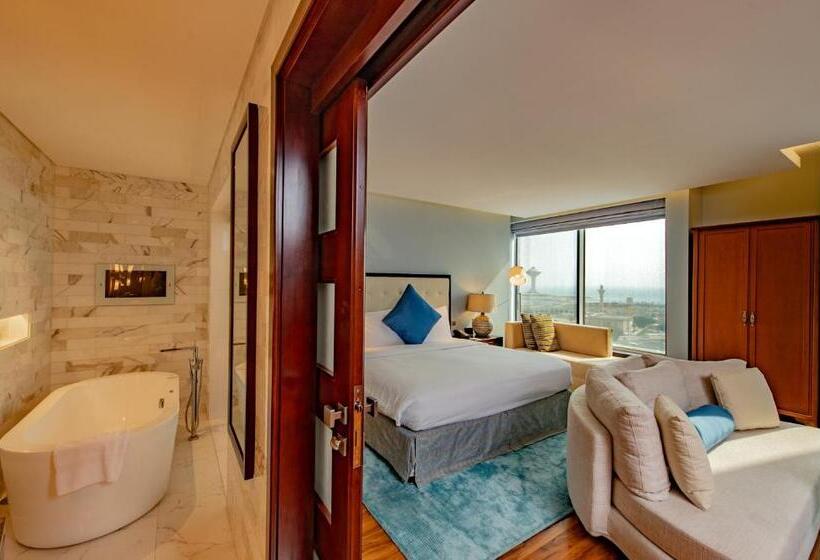 هتل Mercure Corniche Al Khobar