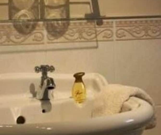 호텔 Misty Peaks Guesthouse