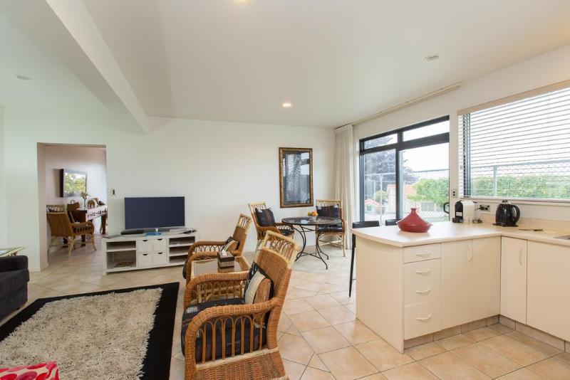 فندق On The Point  Lake Rotorua