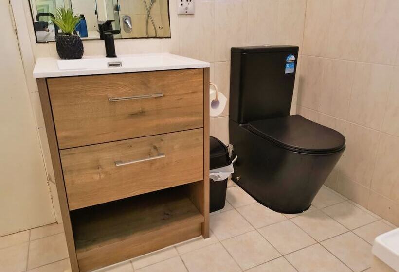 Отель Pukaki Holiday Apartments