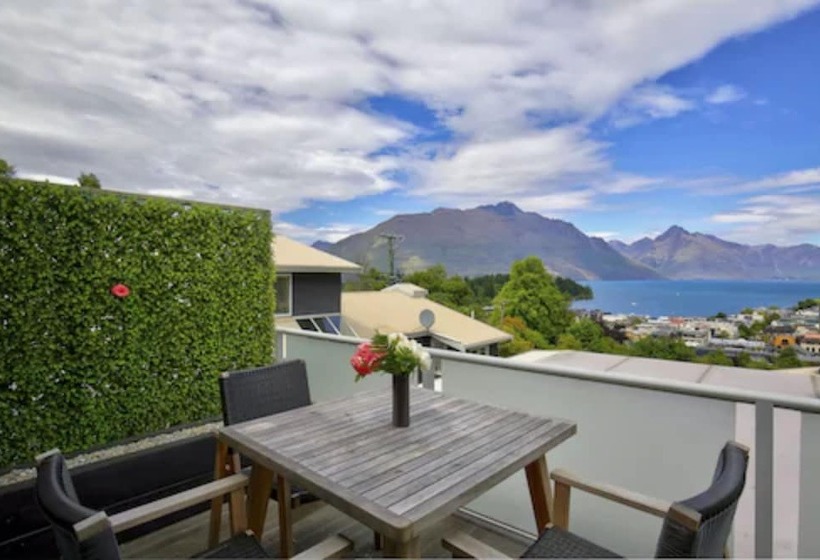 호텔 Queenstown House Bed & Breakfast And Apartments