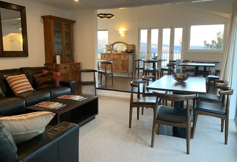 호텔 Queenstown House Bed & Breakfast And Apartments