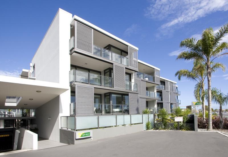 Отель Quest Mount Maunganui