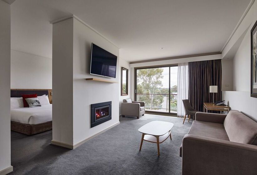 בית מלון כפרי Racv Goldfields Resort
