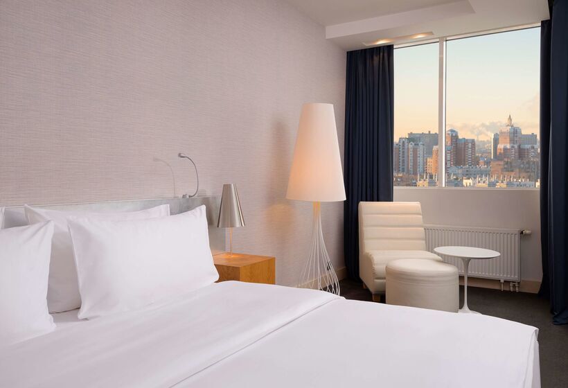 ホテル Radisson Blu Belorusskaya