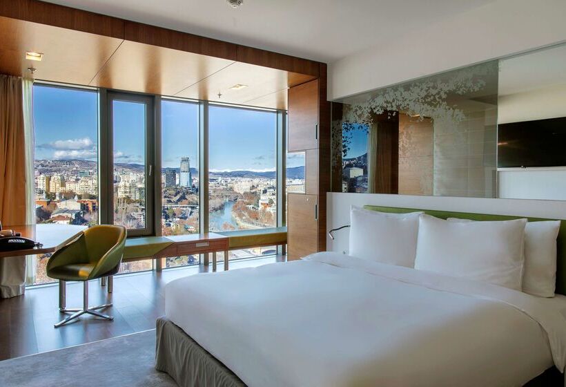 هتل Radisson Blu Iveria