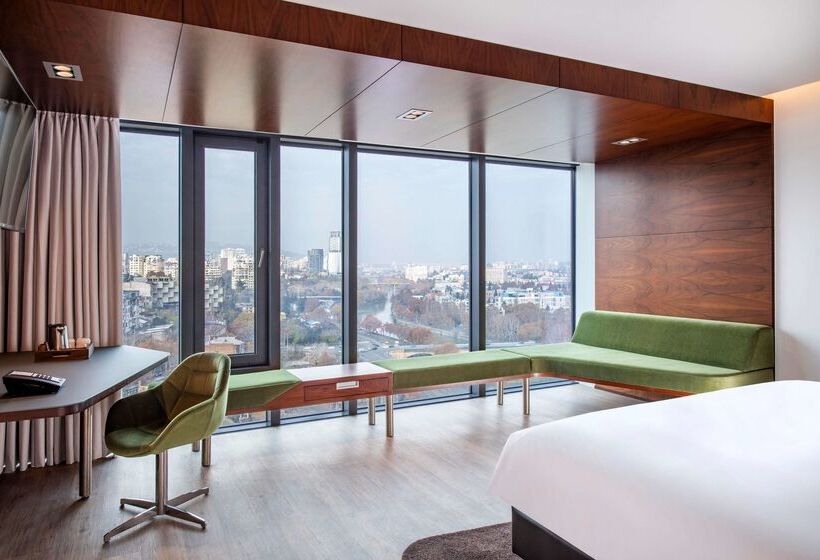 هتل Radisson Blu Iveria