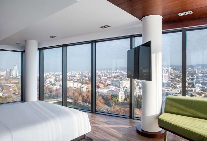 هتل Radisson Blu Iveria