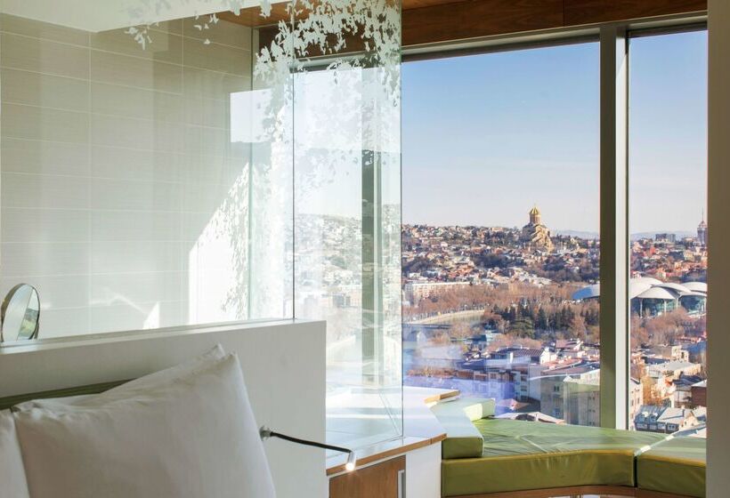 هتل Radisson Blu Iveria