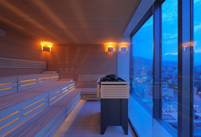 هتل Radisson Blu Iveria