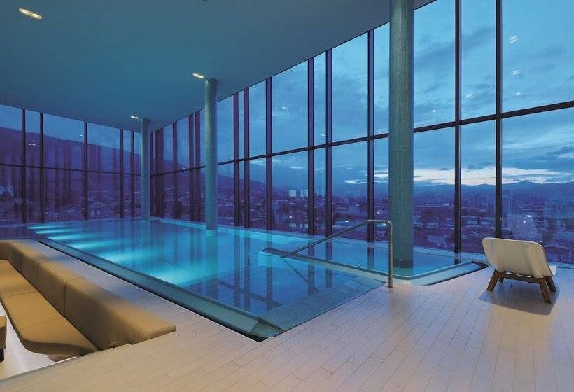 هتل Radisson Blu Iveria