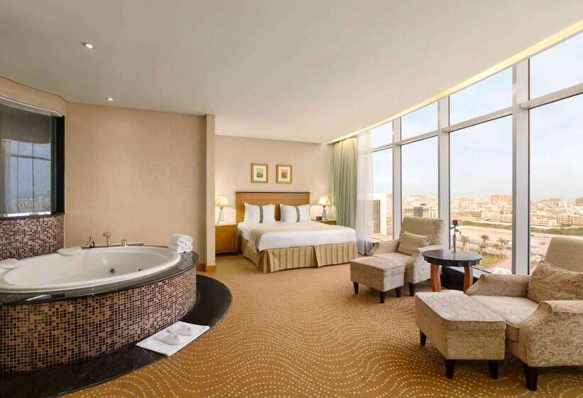 هتل Ramada By Wyndham Al Khobar