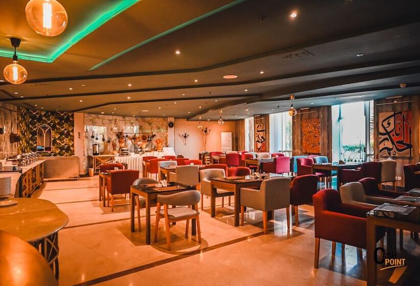 هتل Ramada By Wyndham Al Khobar