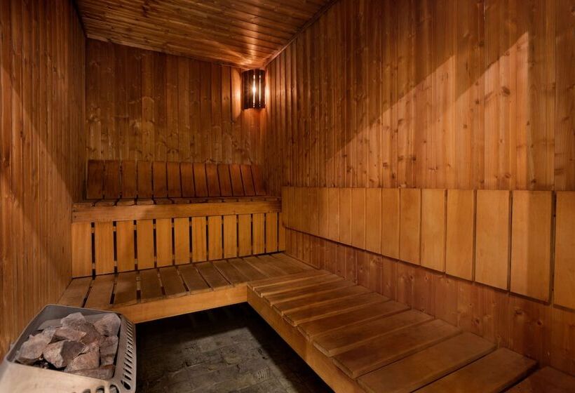 هتل Ramada By Wyndham Al Khobar