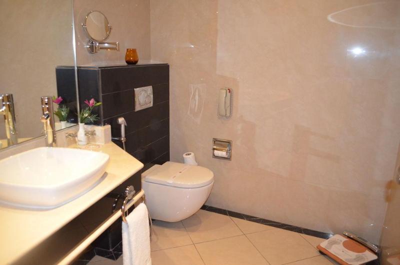 هتل Ramada By Wyndham Al Khobar