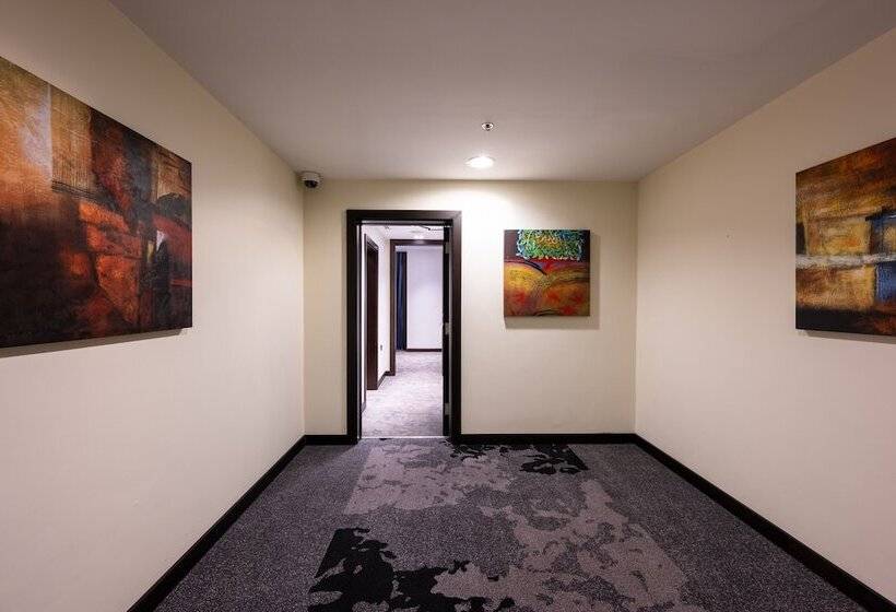 هتل Ramada Encore Doha By Wyndham