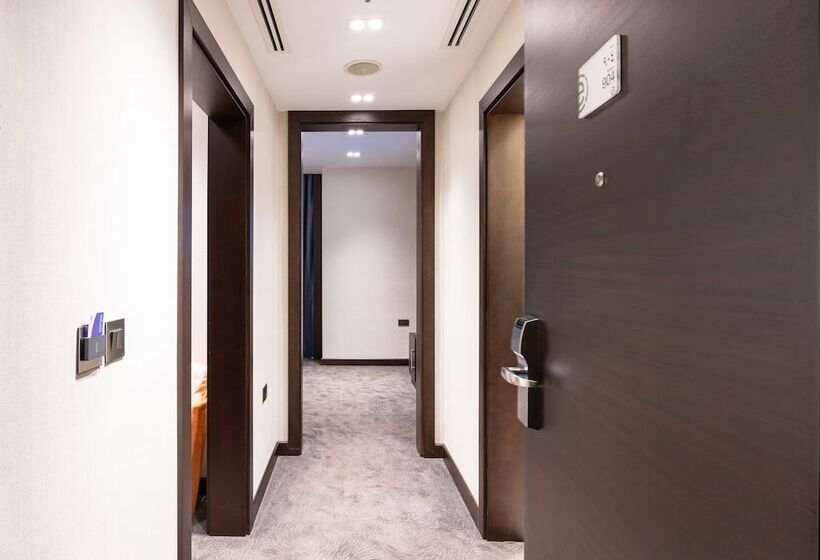 هتل Ramada Encore Doha By Wyndham