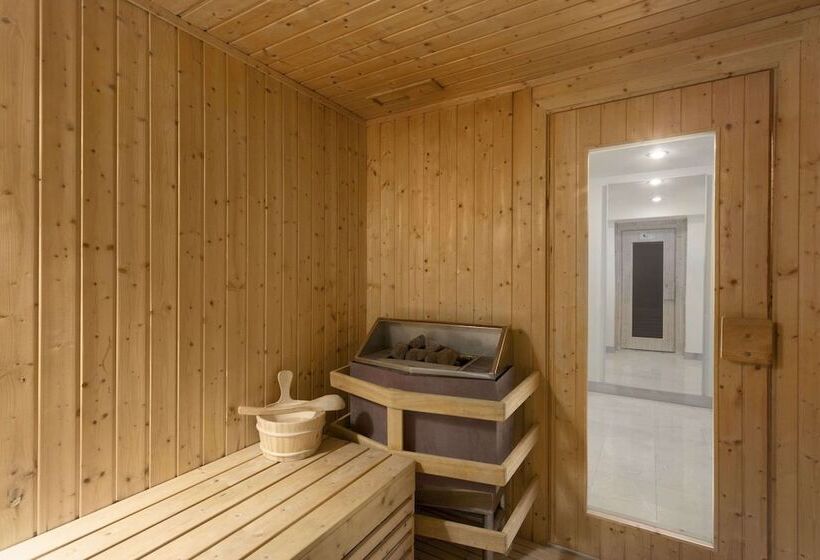 هتل Ramada Encore Doha By Wyndham