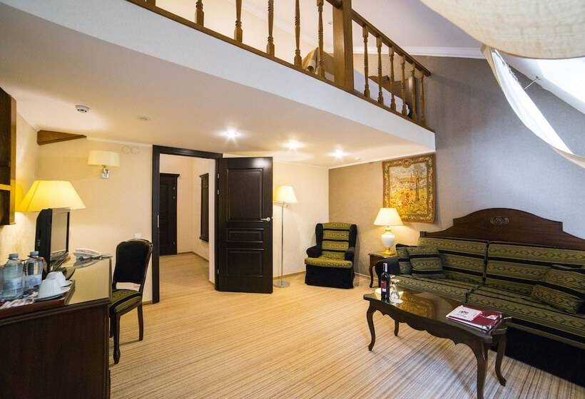فندق Optima Collection Medievale Lviv