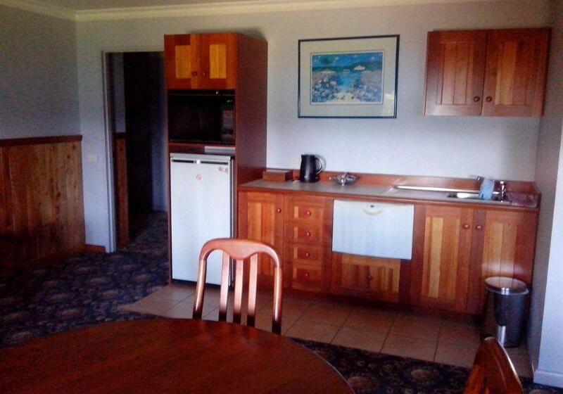 호텔 Robyn S Nest Lakeside Resort