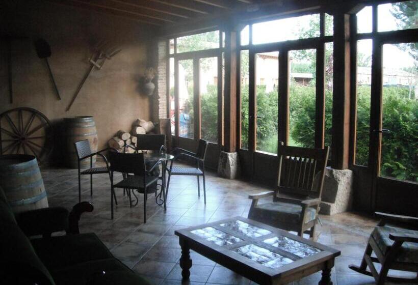 فندق ريفى El Jardin De La Huerta