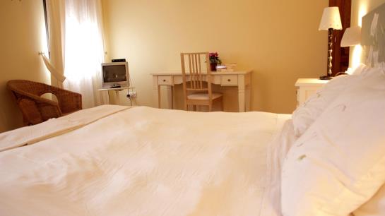 Hotel Rural Laureana Marcos