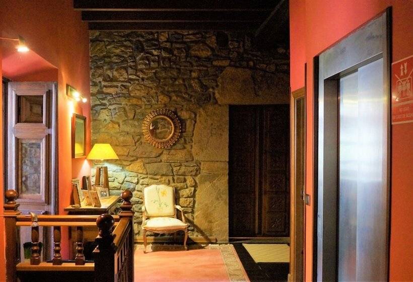 هتل روستایی Rural Palacio Fernández Heres