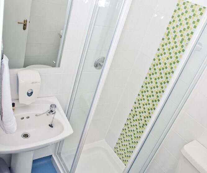 호텔 Snoozles Quay Street Tourist Hostel