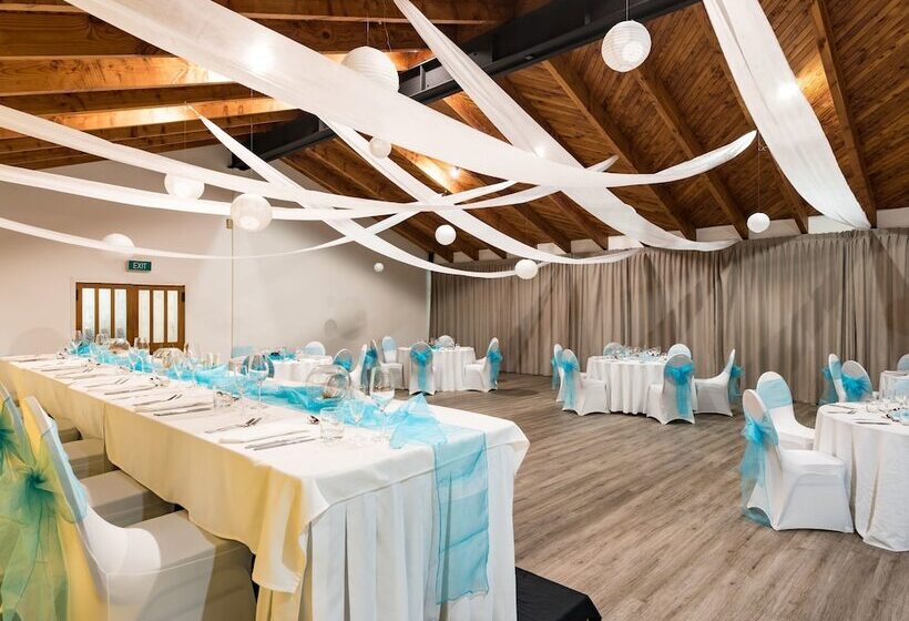 בית מלון כפרי Taipa Beach Resort