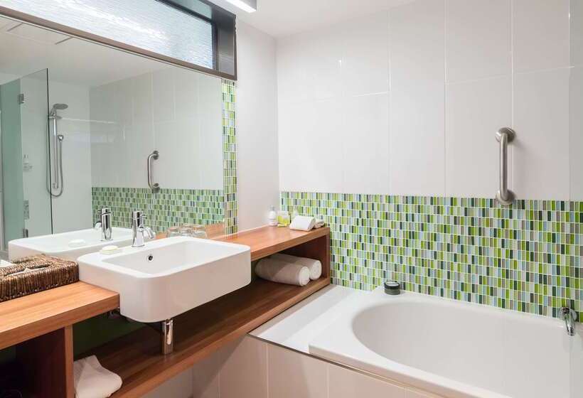 酒店 Te Waonui Forest Retreat