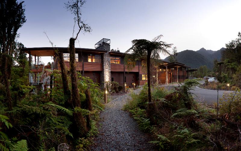 酒店 Te Waonui Forest Retreat