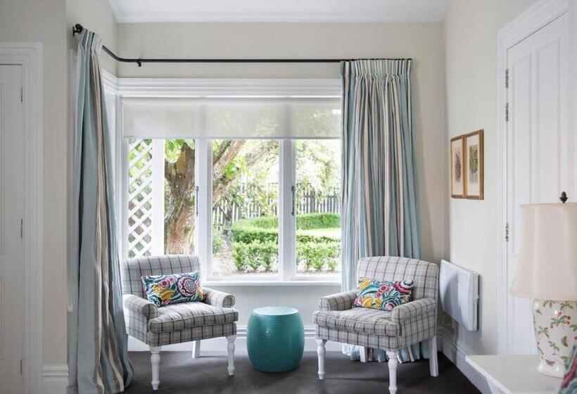 בית מלון כפרי The Martinborough